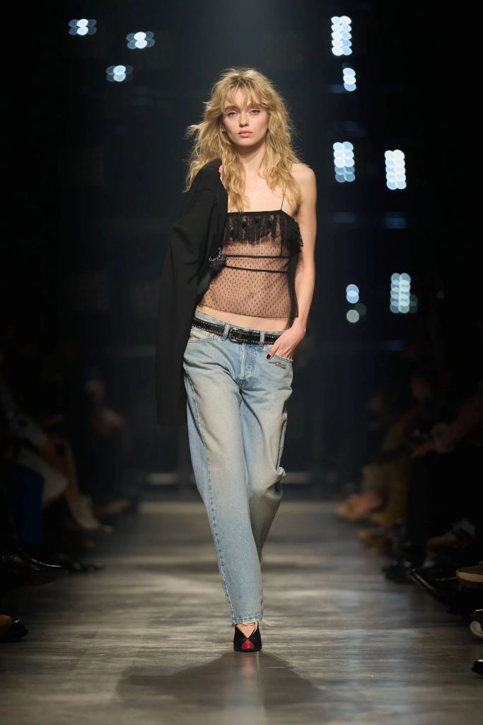 low=rise jeans